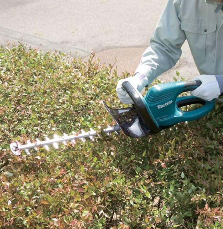 Электрический кусторез Makita UH4570