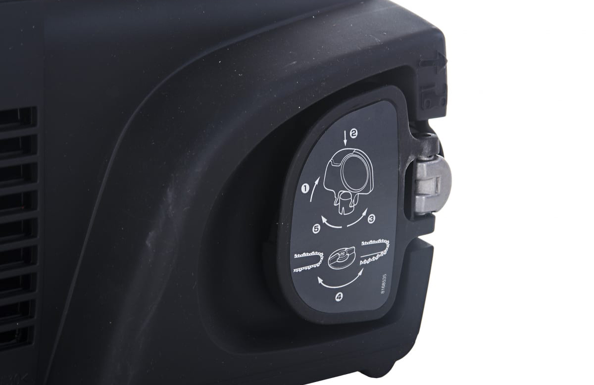 Цепная пила Makita UC3030A