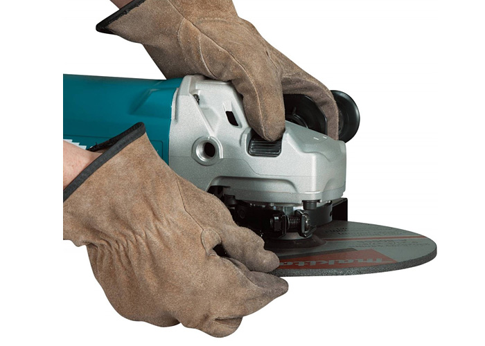 Углошлифовальная машина Makita GA7060