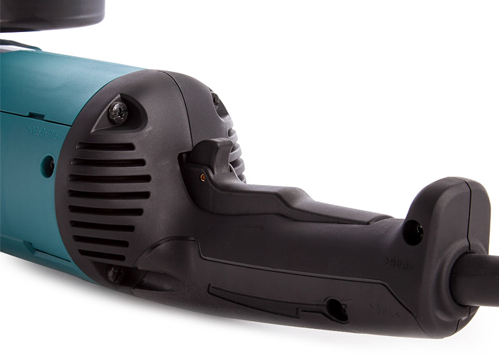 Углошлифовальная машина Makita GA7061R