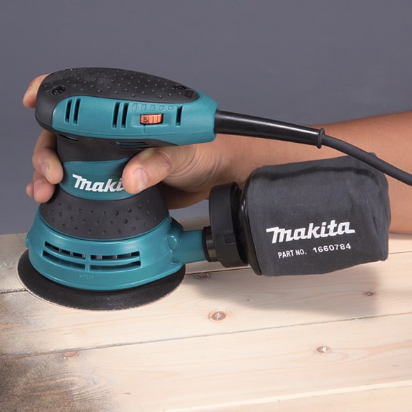 Эксцентриковая шлифмашина Makita BO5031