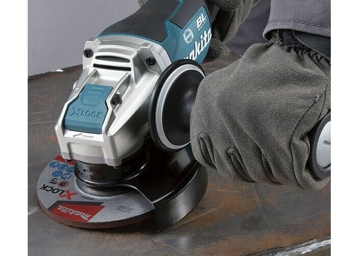 Аккумуляторная угловая шлифовальная машина Makita DGA469Z