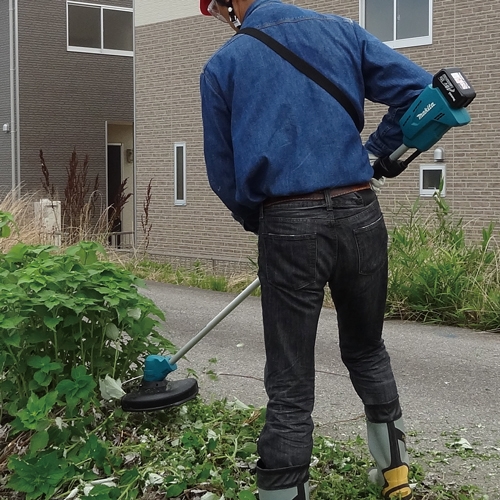 Аккумуляторная коса Makita DUR182LZ