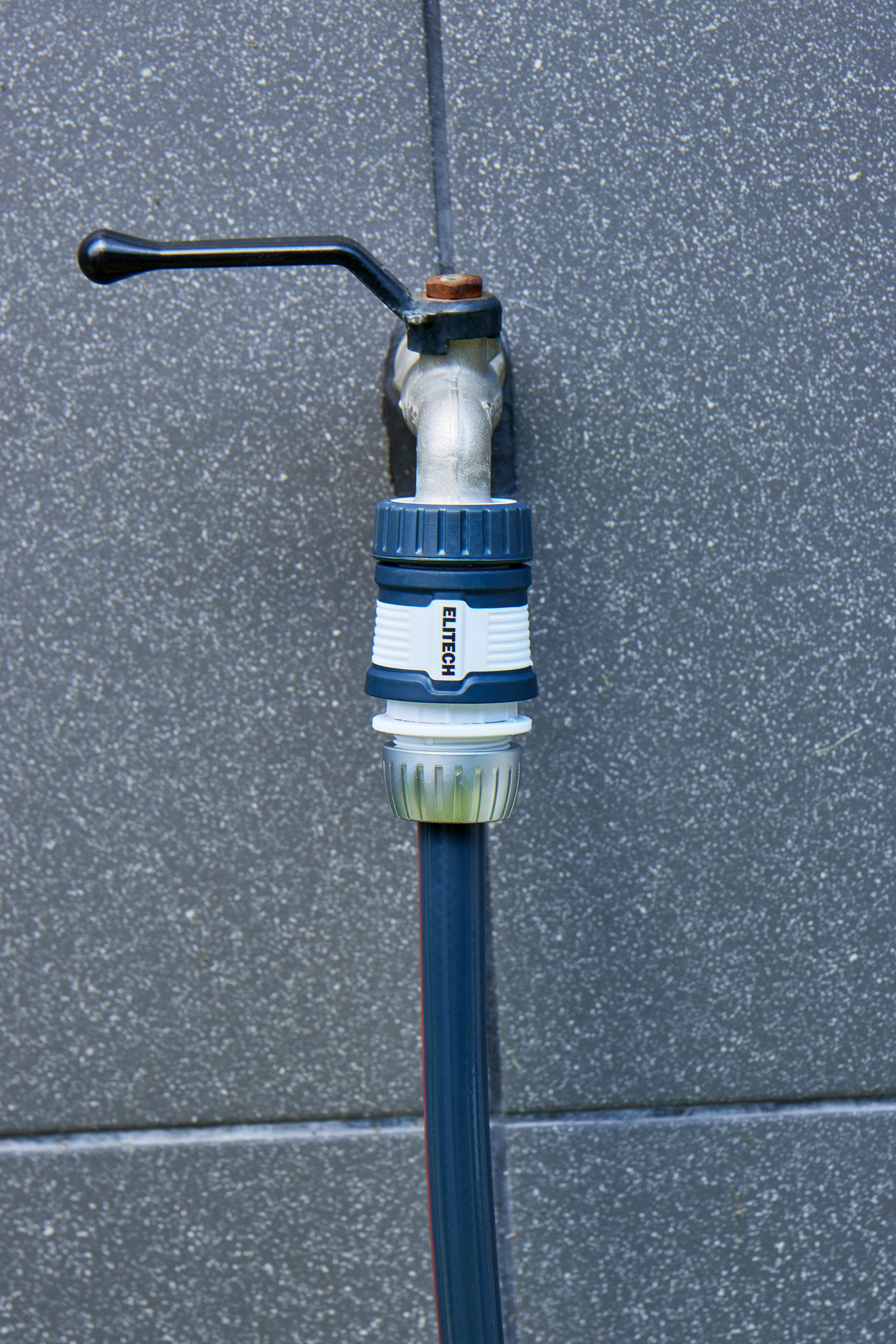 Соединитель 1/2 металлический