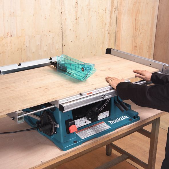 Настольный распиловочный станок Makita 2704