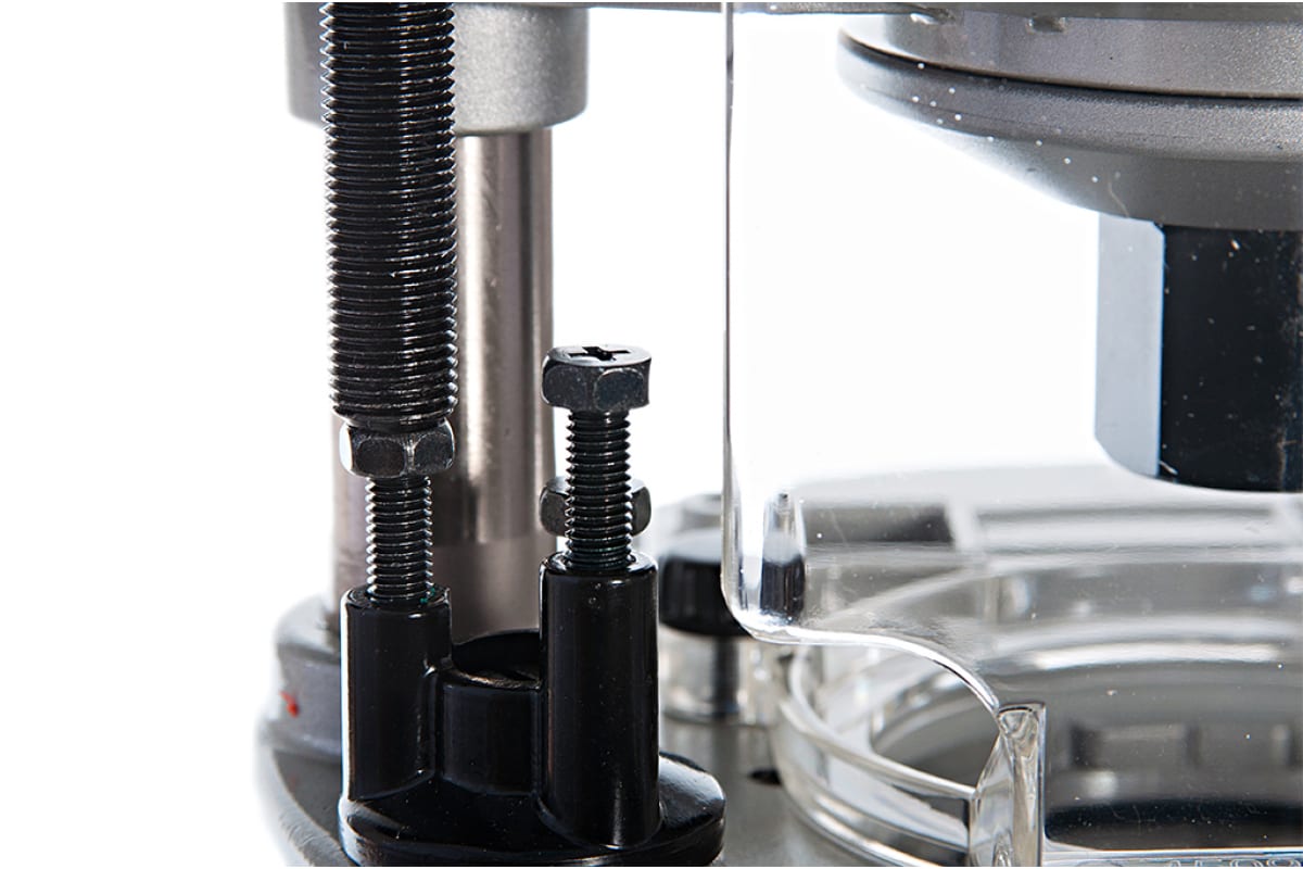 Фрезер Makita RP1800F