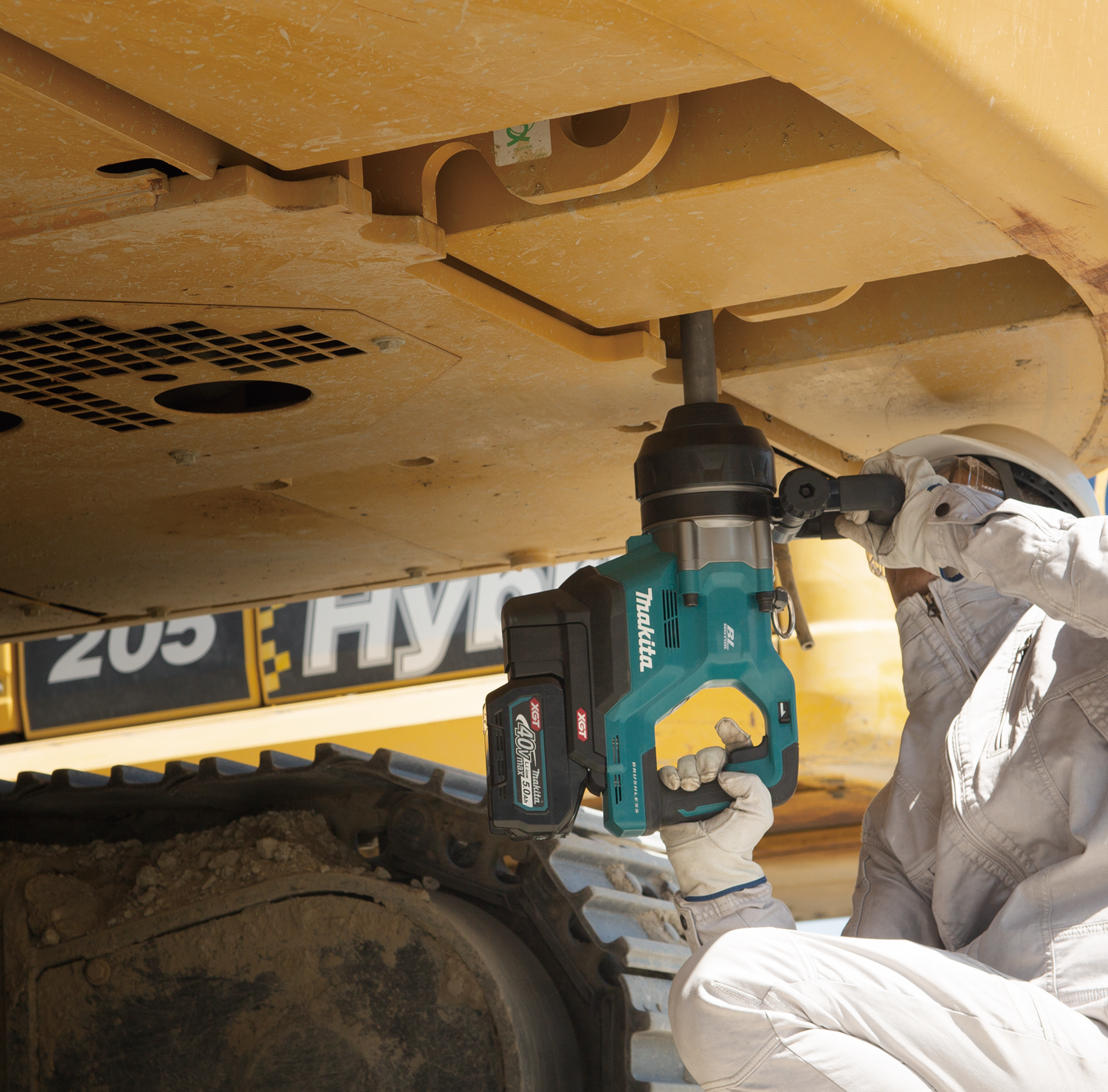 Гайковерт ударный аккумуляторный XGT 40В BL XPT