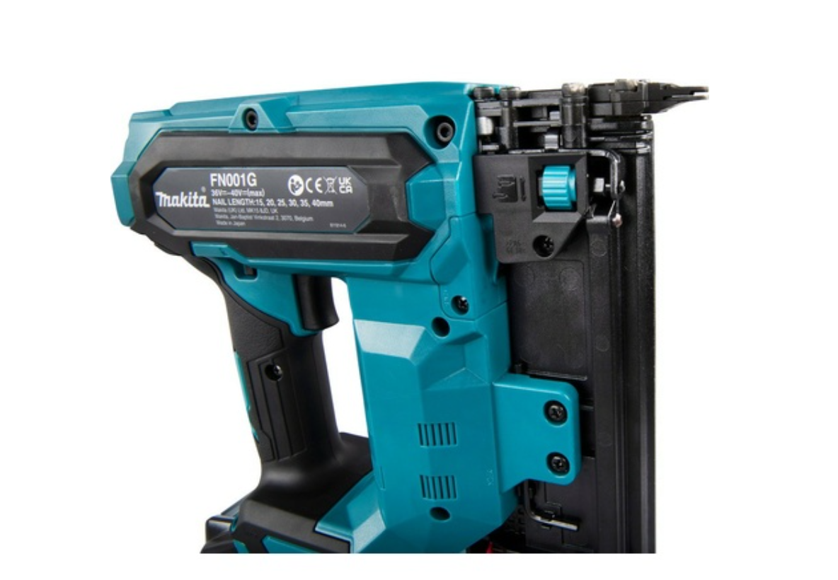 Аккумуляторный нейлер 40 В XGT Makita FN001GZ