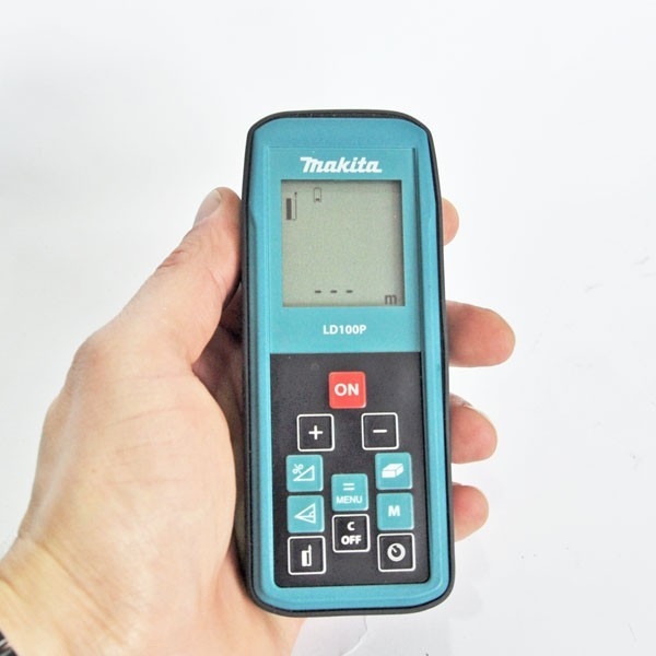 Лазерный дальномер Makita LD100P