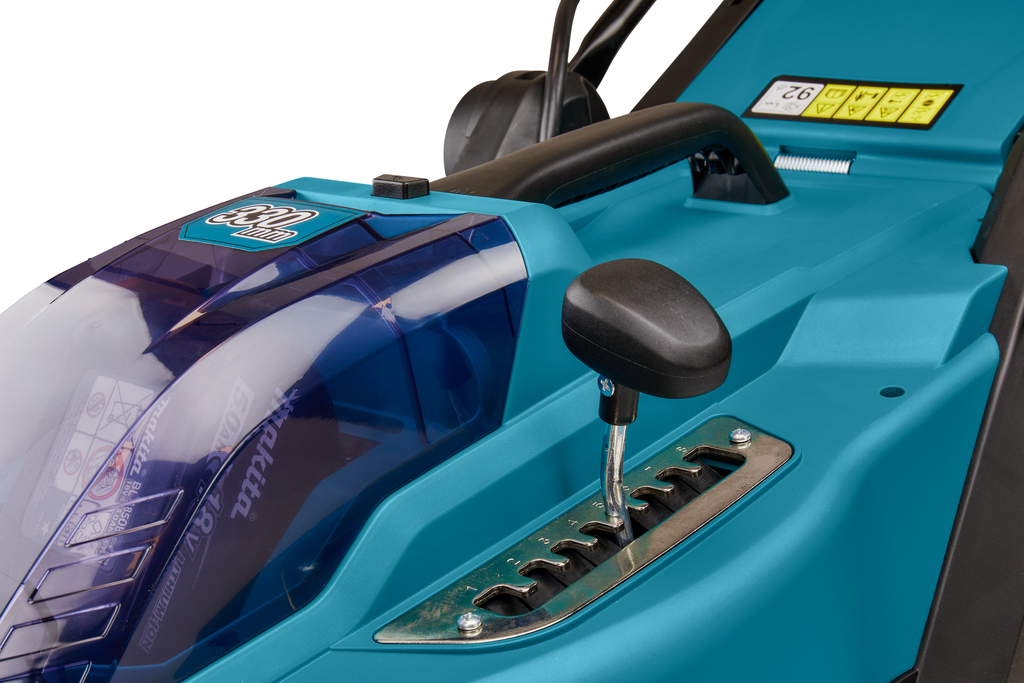 Аккумуляторная газонокосилка 18 В LXT Makita DLM330Sm