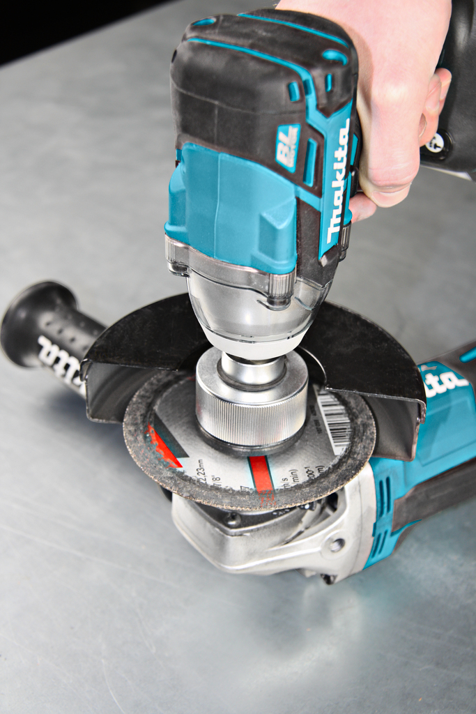 Съемник прижимных гаек 35 мм для гайковерта Makita 194305-9