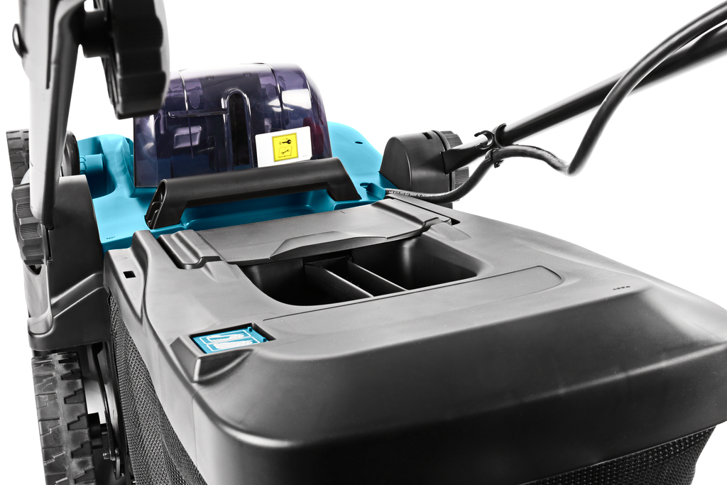 Аккумуляторная газонокосилка Makita DLM431Z