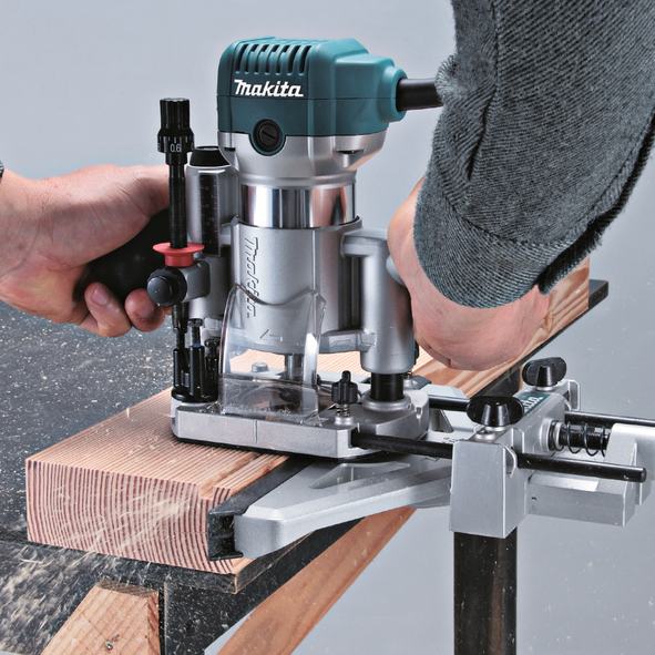 Фрезер кромочный Makita RT0700CX2