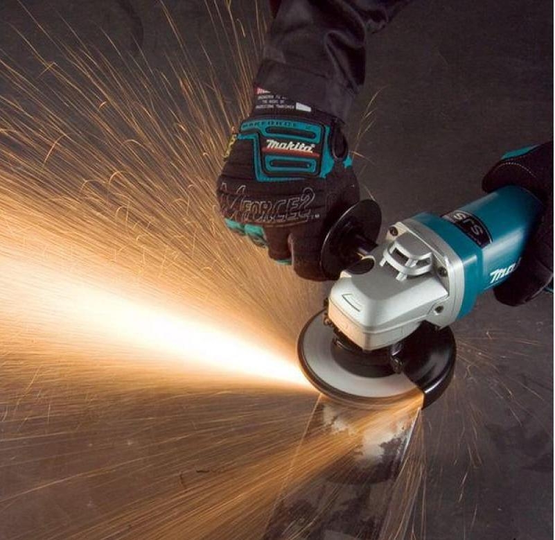 Углошлифовальная машина Makita 9565PC