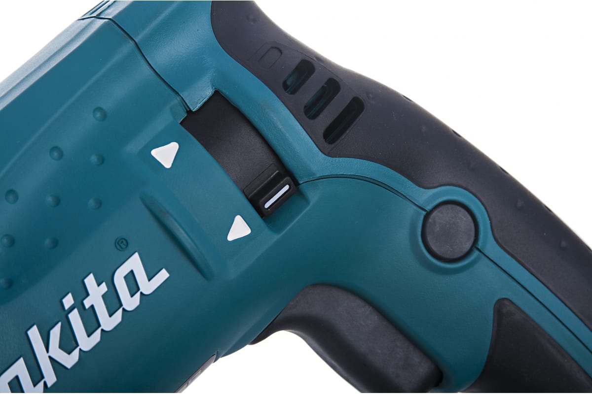 Перфоратор Makita HR2460