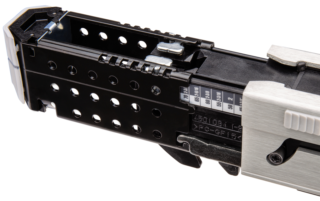 Аккумуляторный магазинный шуруповерт LXT 18 В Makita DFR750RFE