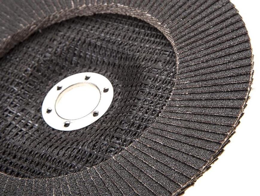 Лепестковый шлифовальный диск C60, 180 мм, стекловолокно, плоский Makita D-28145