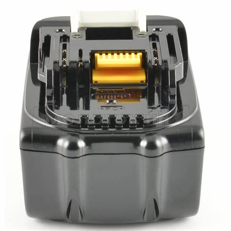 Аккумулятор Li-Ion 18 В 3.0 Ач Makita BL1830 (194204-5)