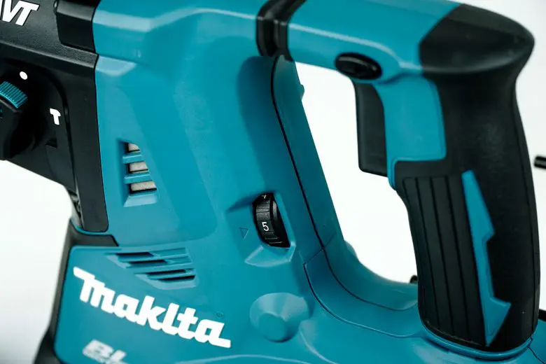 Аккумуляторный перфоратор LXT 18x2 В Makita DHR282Z