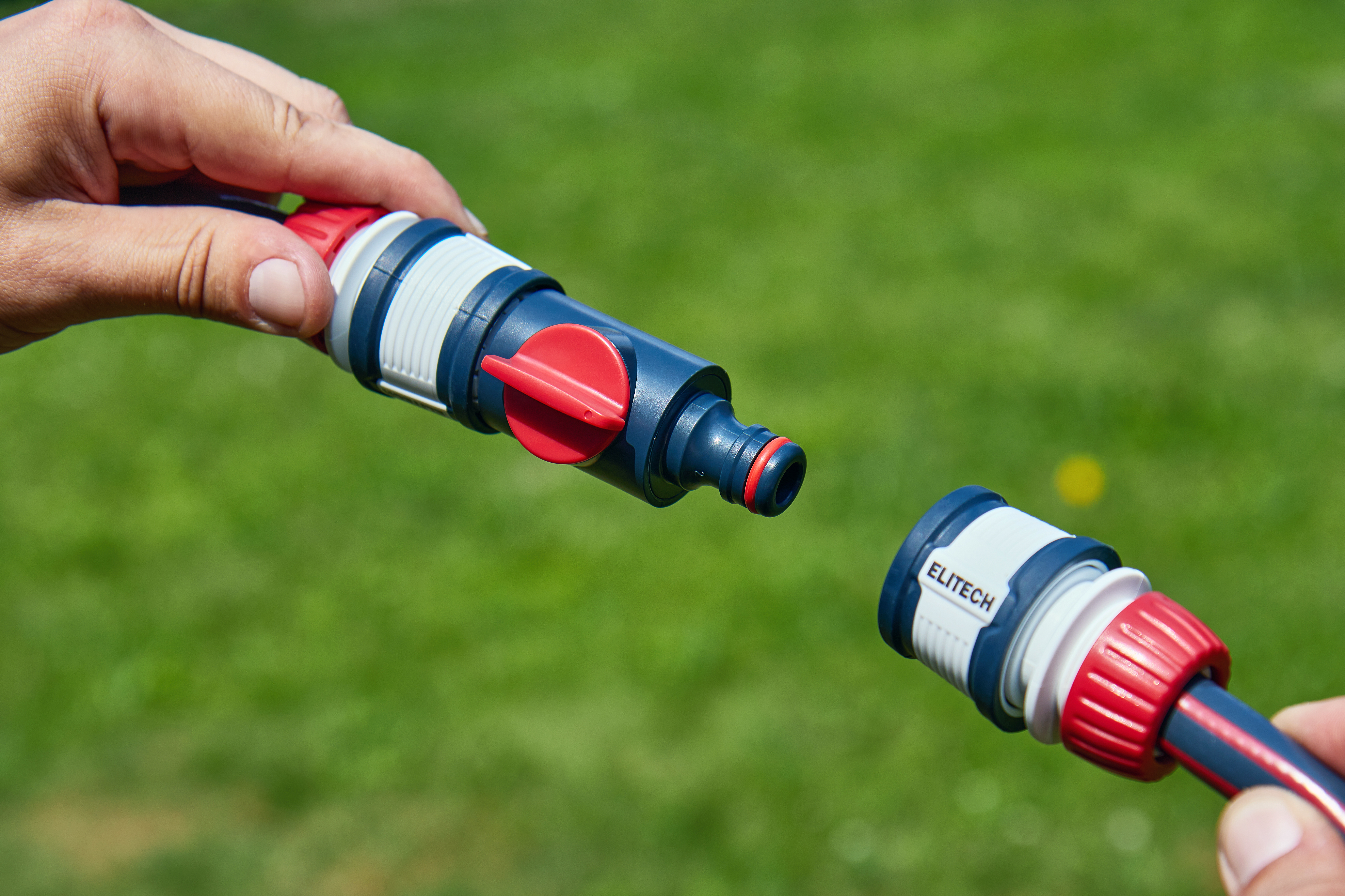 Коннектор с регулировкой давления