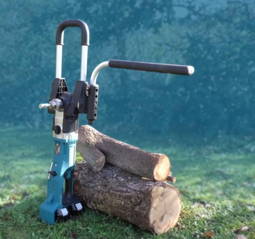 Аккумуляторный землебур Makita DDG460ZX7