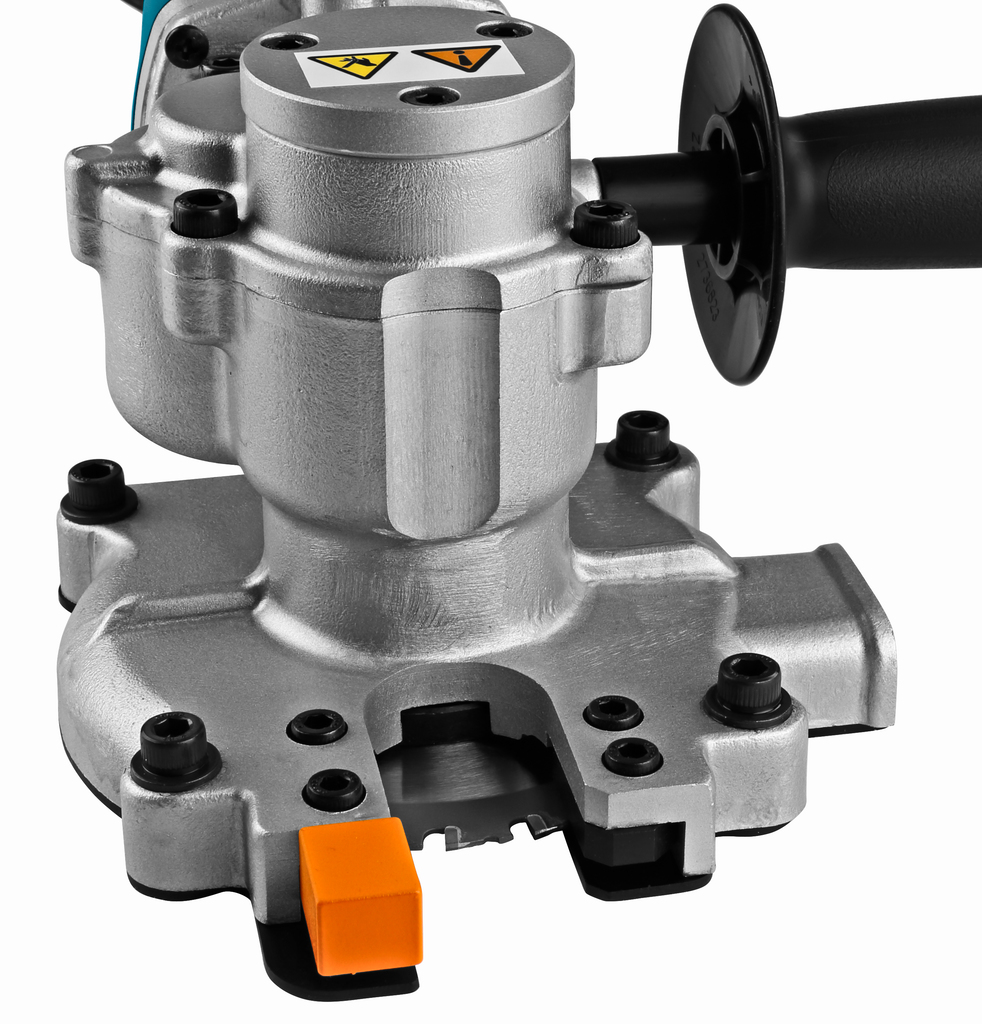 Аккумуляторные ножницы для резки арматуры Makita DSC251ZK