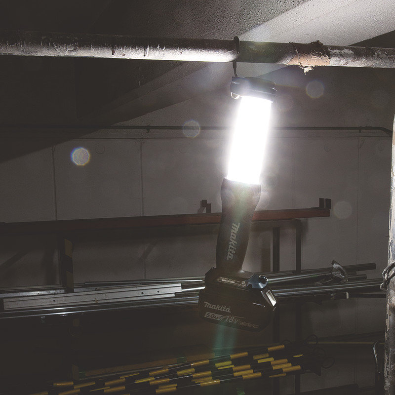 Аккумуляторный фонарь Makita DEBDML807 (DML807)