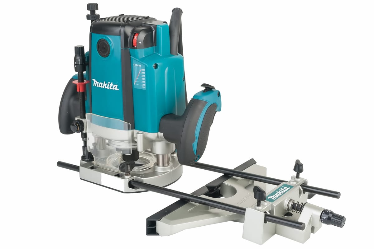 Фрезер Makita RP2301FCX